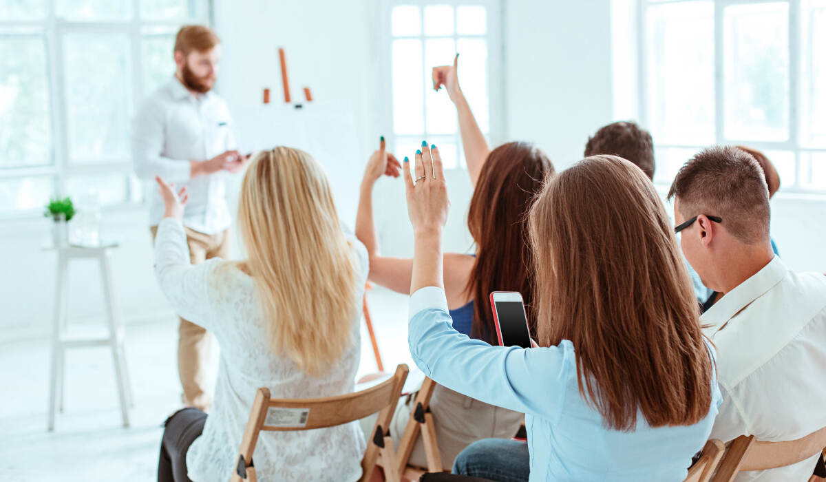 digital brainstorming session in action